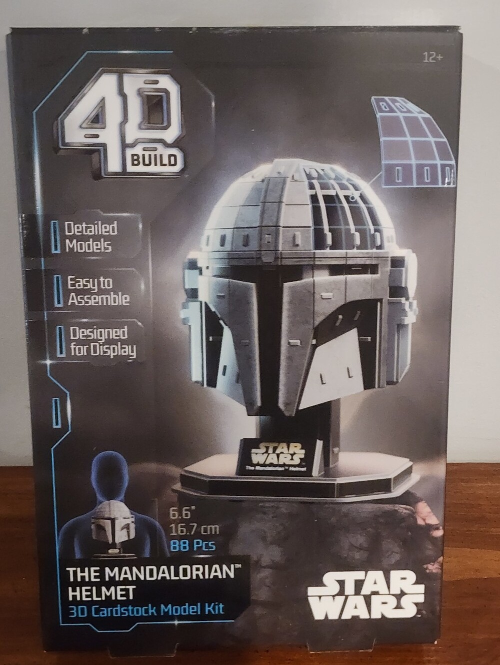 NIB Star Wars The Mandalorian Helmet 4D Build 3D Cardstock Model Kit